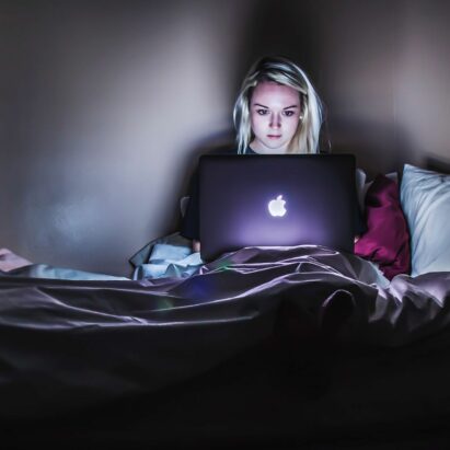 floo Doomscrolling WEB Cover 2 // floo.Magazin