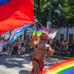 floo PRIDE 24 WEB Cover 03 rainbow // floo.Magazin