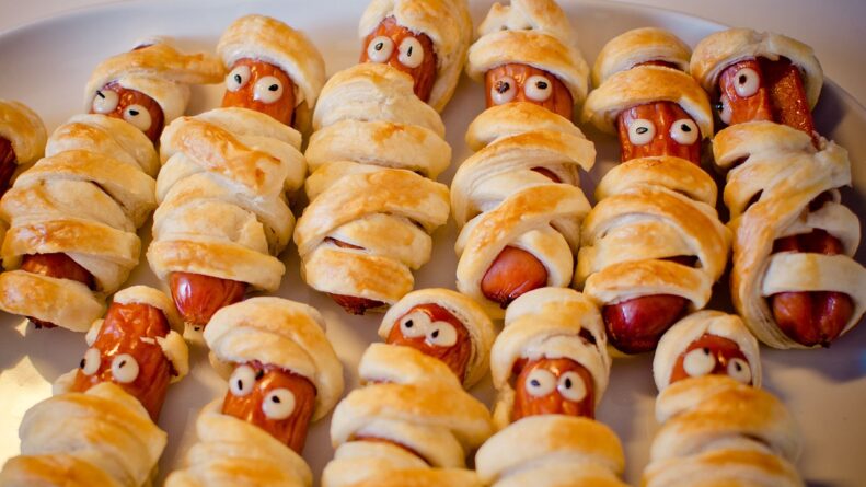 sausages in a dressing gown 1405207 1280 // floo.Magazin