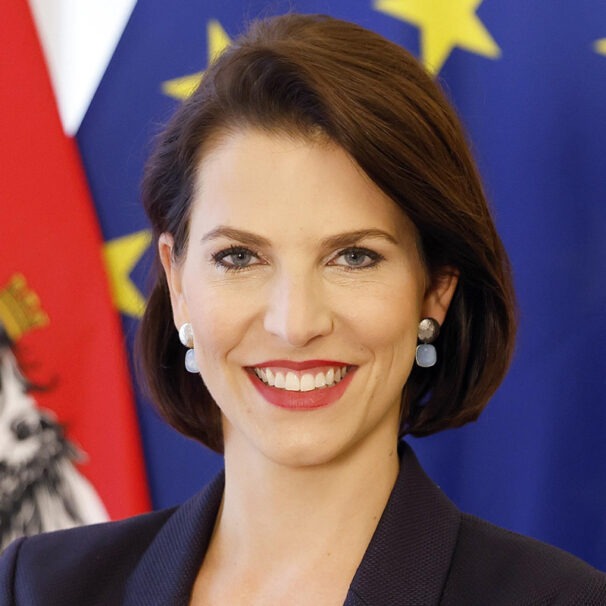 20136369 800 // floo.Magazin