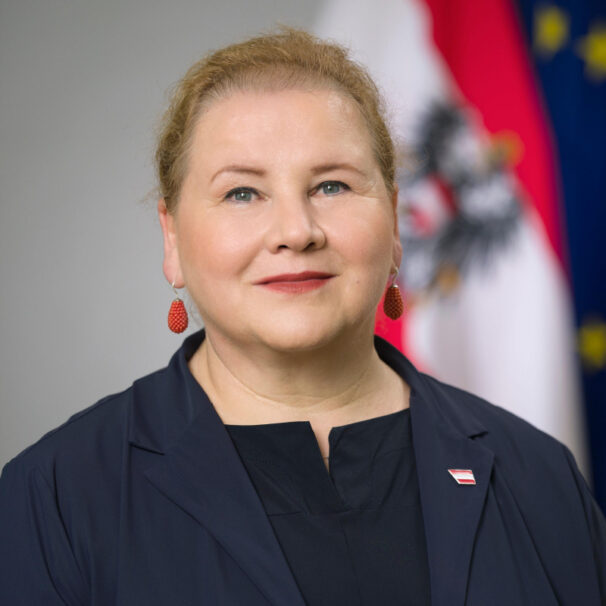 20154695 800 // floo.Magazin