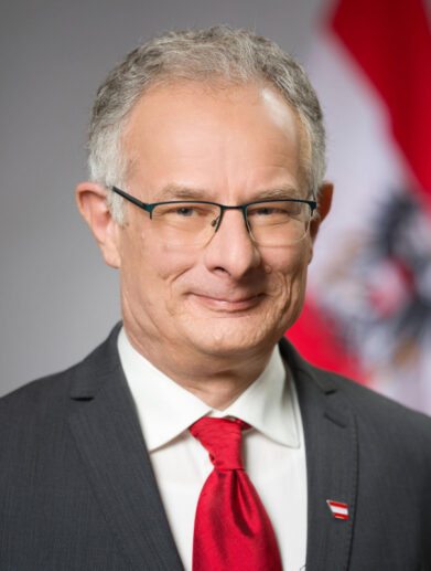 20154699 800 // floo.Magazin