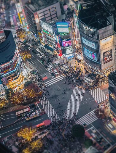 floo Cover Schnelle Welt WEB 2 // floo.Magazin