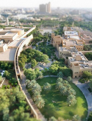 Was ist das <b>Riyadh Green Project?</b> 23 - floo.Magazin floo Green Riyadh Project WEB Cover // floo.Magazin
